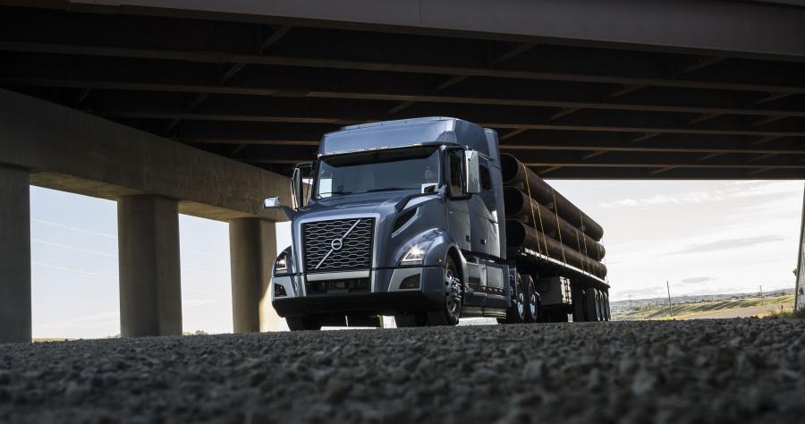  Volvo VNL 740 2017 года  (фото 1 из 4)